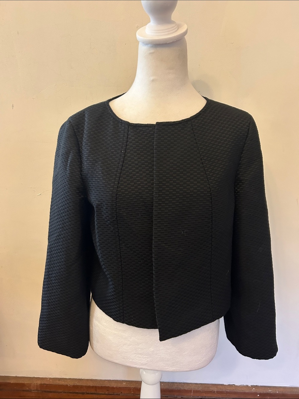 Talbots Classic Textured Black Cropped Jacket Size 8 EUC